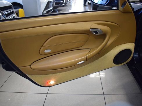 Used 2000 Porsche 911 Carrera image 20