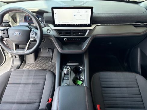 Used 2025 Ford Explorer ST-Line w/ ST-Line Street Pack AWD/4WD image 20