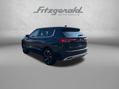 Used 2024 Mitsubishi Outlander SE AWD/4WD image 6