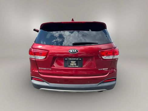 Used 2016 Kia Sorento EX FWD image 10