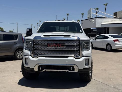 Used 2020 GMC Sierra 3500 Denali w/ Denali Ultimate Package AWD/4WD image 2