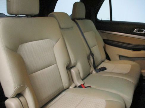 Used 2016 Ford Explorer 4WD image 18