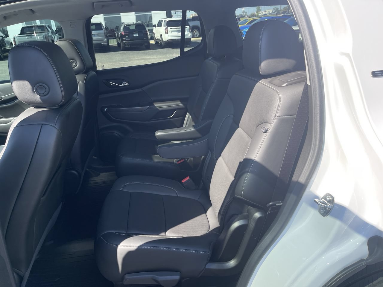 Used 2023 GMC Acadia SLT w/ Elevation Edition AWD/4WD image 26
