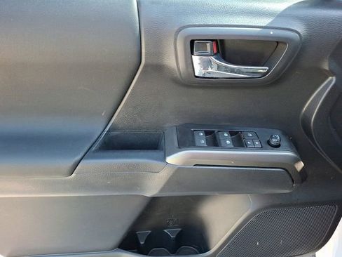 Certified 2023 Toyota Tacoma TRD Sport AWD/4WD image 12