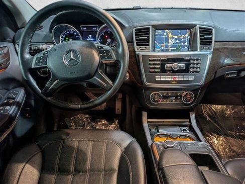 Used 2014 Mercedes-Benz GL 350 BlueTEC 4MATIC image 18