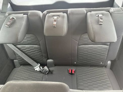 Used 2025 Nissan Pathfinder SV FWD image 22