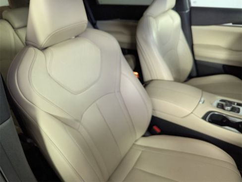 Used 2023 INFINITI QX60 Sensory w/ Cargo Package image 37