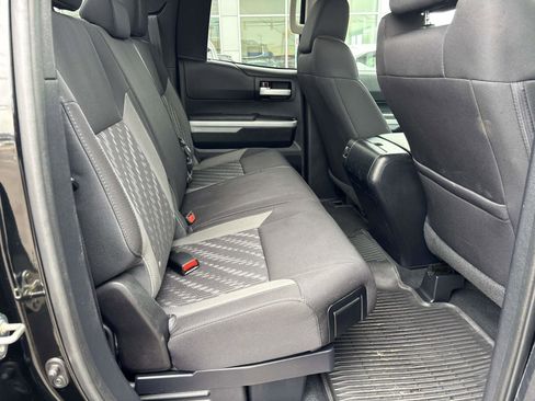 Used 2018 Toyota Tundra SR5 w/ TRD Off Road Package image 12