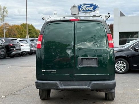 Used 2016 Chevrolet Express 2500 image 31