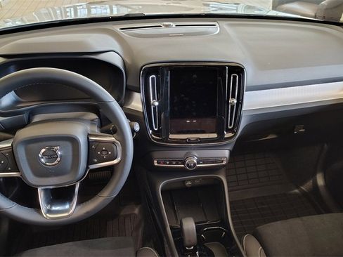 New 2026 Volvo XC40 B5 Ultra w/ Protection Package Premier image 8