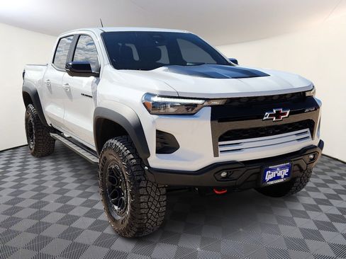 Used 2024 Chevrolet Colorado ZR2 w/ ZR2 Bison Edition image 5