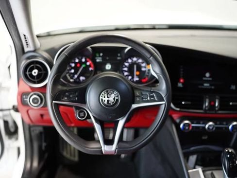 Used 2018 Alfa Romeo Giulia Ti Sport w/ Quick Order Package 22U Sport RWD image 35