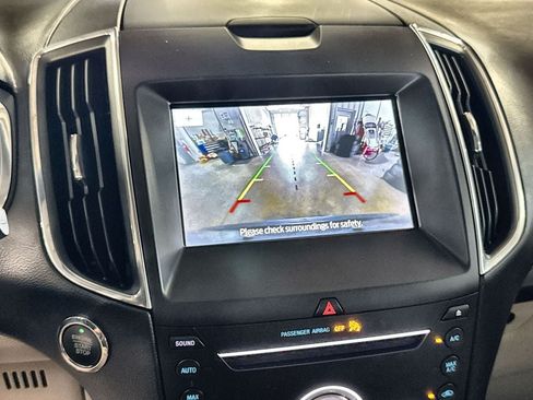 Used 2019 Ford Edge Titanium AWD/4WD image 20