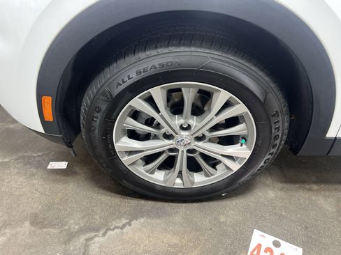 Certified 2023 Buick Envision Preferred image 32