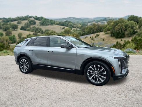 Used 2024 Cadillac Lyriq Sport RWD image 12