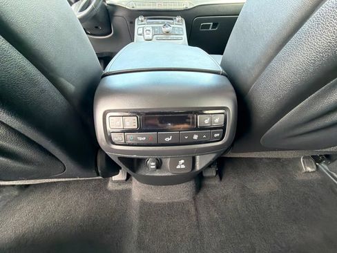 Certified 2022 Hyundai Palisade Limited AWD/4WD image 19