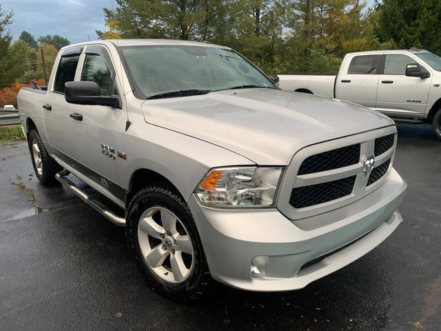 Used 2016 RAM 1500 Express w/ Popular Equipment Group AWD/4WD image 9