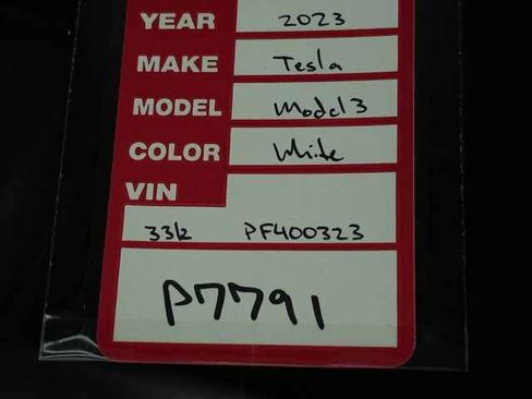 Used 2023 Tesla Model 3 Standard Range image 34