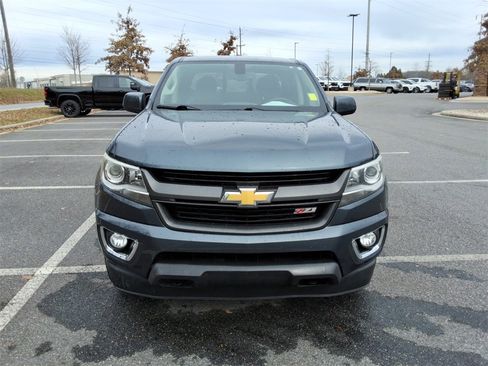 Used 2019 Chevrolet Colorado Z71 image 2