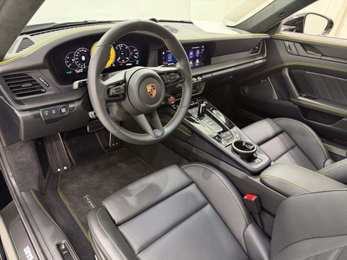 Certified 2026 Porsche 911 Carrera GTS RWD image 4
