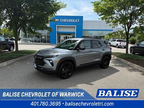 Used 2026 Chevrolet TrailBlazer LT w/ Convenience Package AWD/4WD image 1