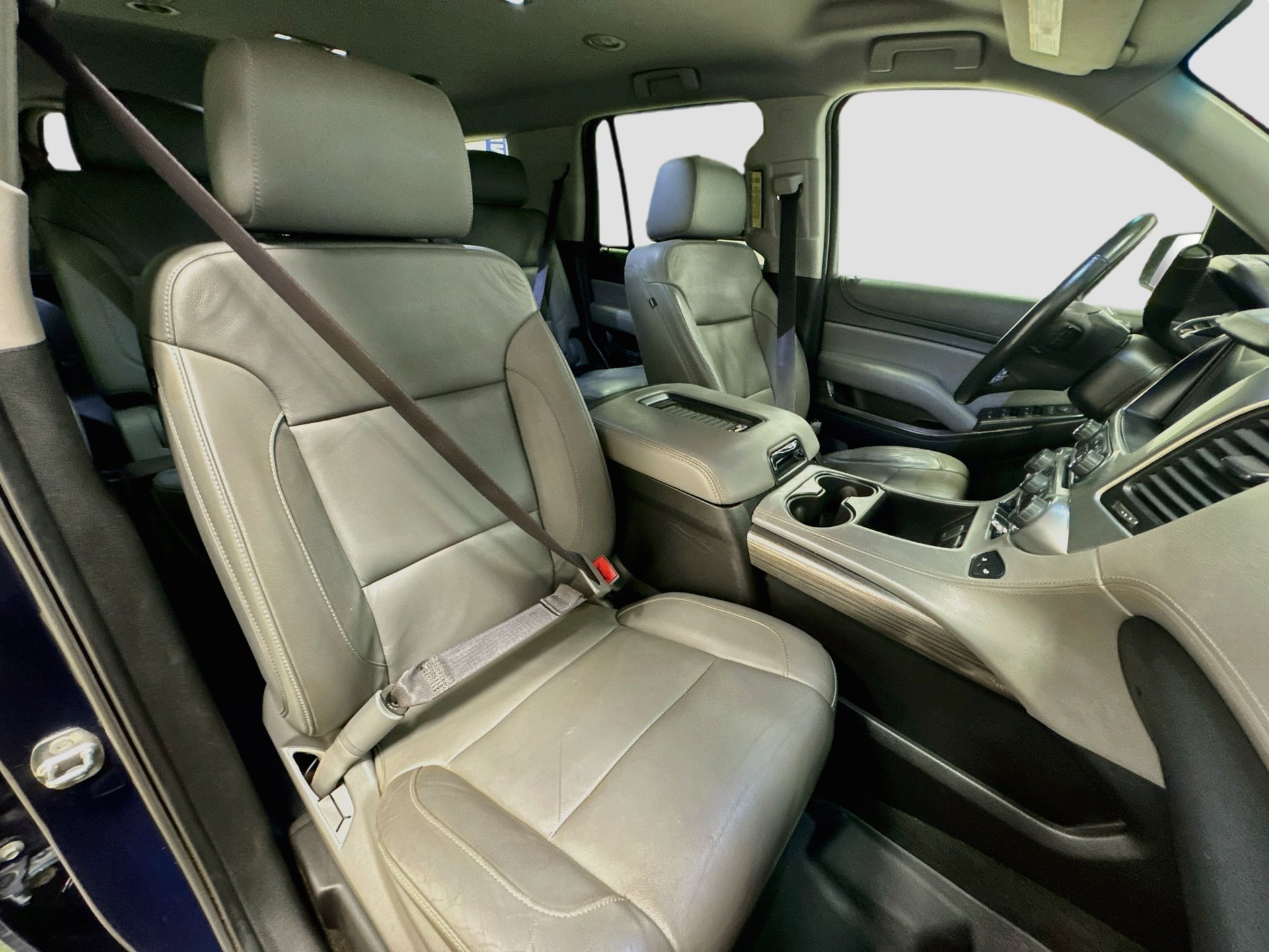 Used 2017 Chevrolet Tahoe LT w/ LT Signature Package RWD image 29