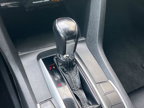 Used 2019 Honda Civic Sport image 22