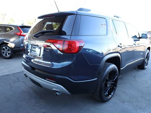Used 2018 GMC Acadia SLT FWD image 4