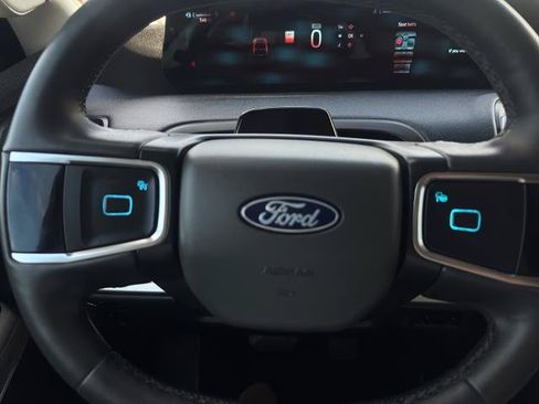 Certified 2025 Ford Expedition Max Active AWD/4WD image 13