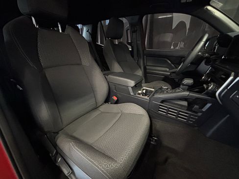 Certified 2025 Toyota 4Runner SR5 image 40