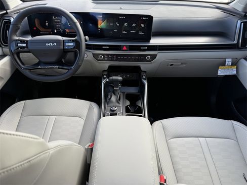New 2026 Kia Sorento S image 13