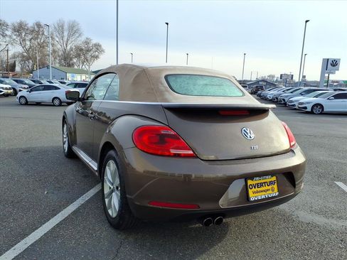 Used 2013 Volkswagen Beetle TDI image 2