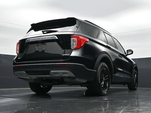 Used 2023 Ford Explorer XLT w/ Equipment Group 202A AWD/4WD image 44