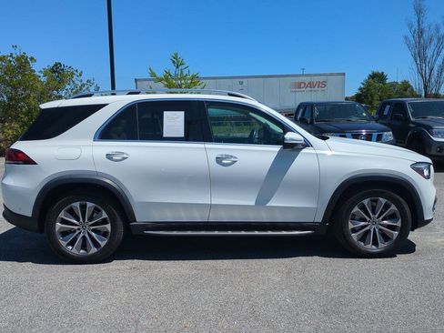 Used 2022 Mercedes-Benz GLE 350 4MATIC w/ Premium Package image 2