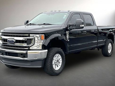 Used 2022 Ford F350 XL w/ STX Appearance Package AWD/4WD image 3