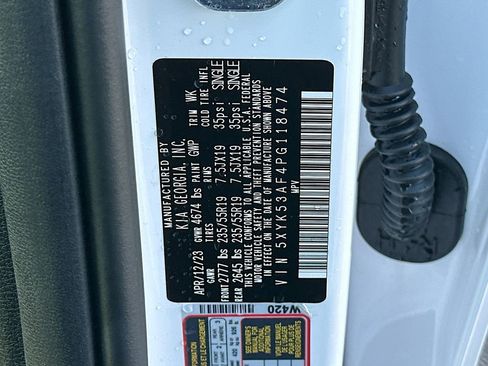 Certified 2023 Kia Sportage SX image 32