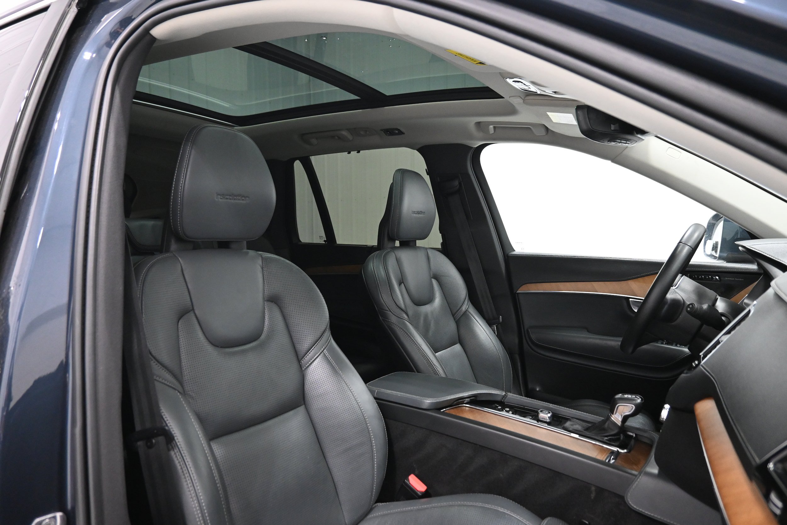 Used 2020 Volvo XC90 T6 Inscription w/ Protection Package AWD/4WD image 25