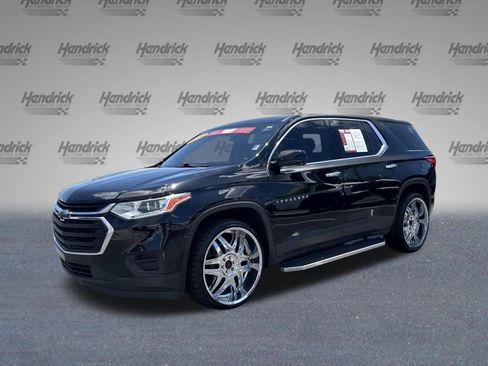 Used 2020 Chevrolet Traverse LS FWD image 5