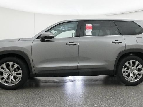 New 2026 Toyota Grand Highlander Limited image 19