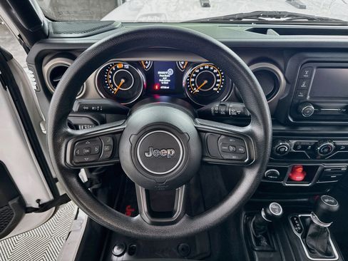 Used 2020 Jeep Wrangler Unlimited Sport AWD/4WD image 13