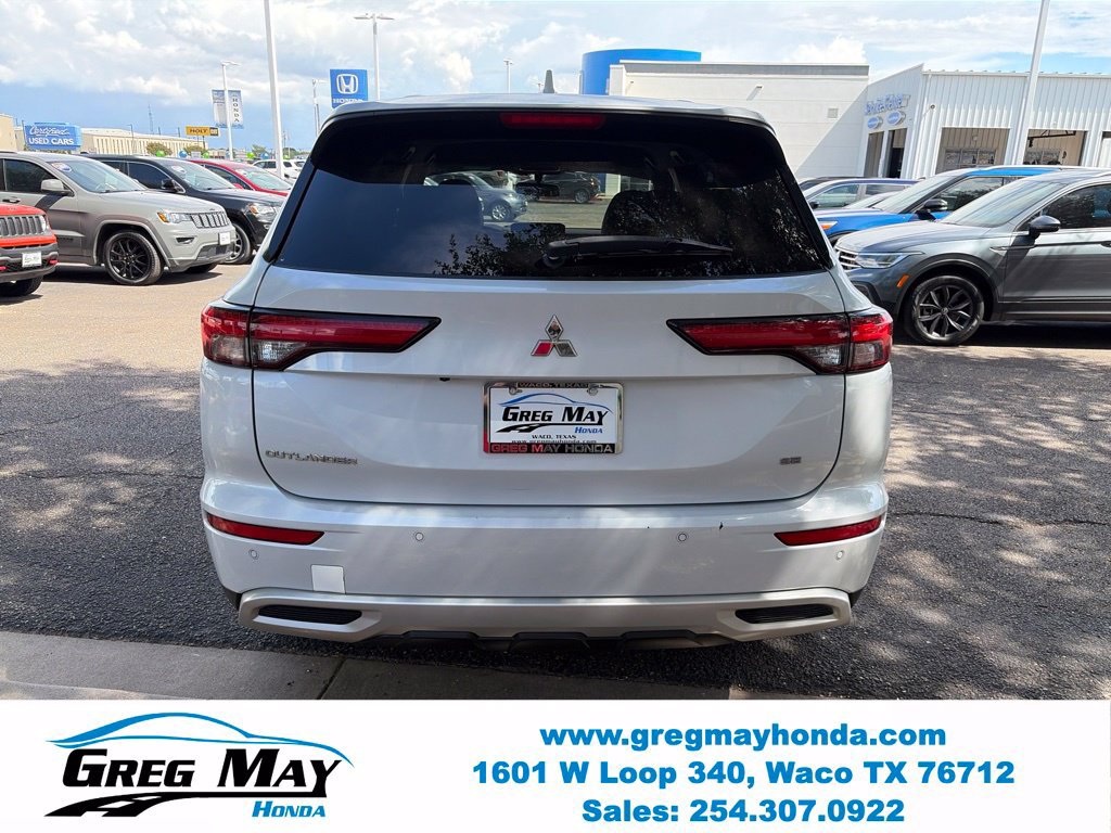 Used 2023 Mitsubishi Outlander SE FWD image 7