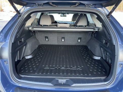 Used 2023 Subaru Outback Premium image 23