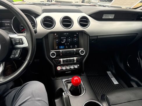 Used 2016 Ford Mustang GT Premium image 18