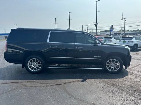 Used 2015 GMC Yukon XL Denali w/ Touring Package AWD/4WD image 7