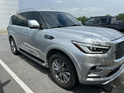 Used 2020 INFINITI QX80 Luxe w/ Proassist Package AWD/4WD image 2