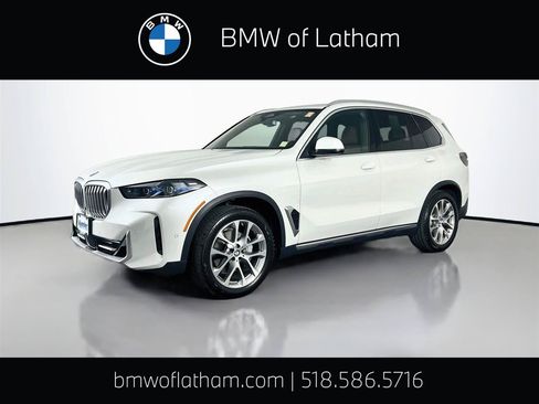 Used 2024 BMW X5 xDrive40i w/ Premium Package AWD/4WD image 1