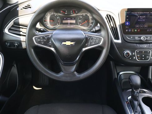 Used 2024 Chevrolet Malibu LT FWD image 8