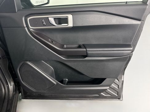 Used 2020 Ford Explorer 2WD image 33