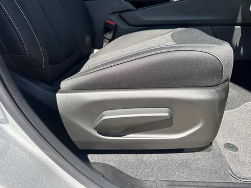 New 2026 Jeep Grand Cherokee Laredo RWD image 12