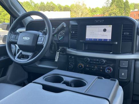 New 2026 Ford F450 XL w/ XL Driver Assist Package AWD/4WD image 3